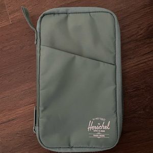 Herschel Travel Wallet - Unisex